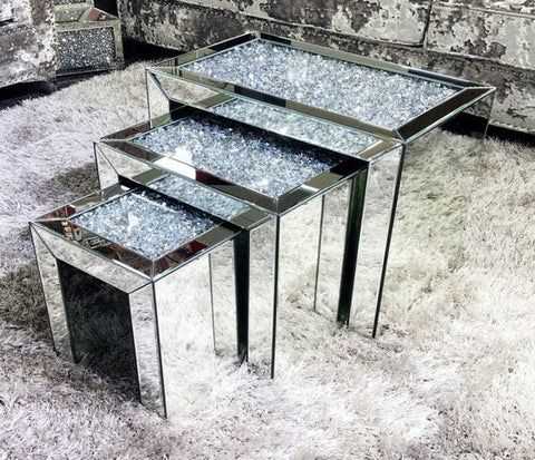 NEST OF TABLES